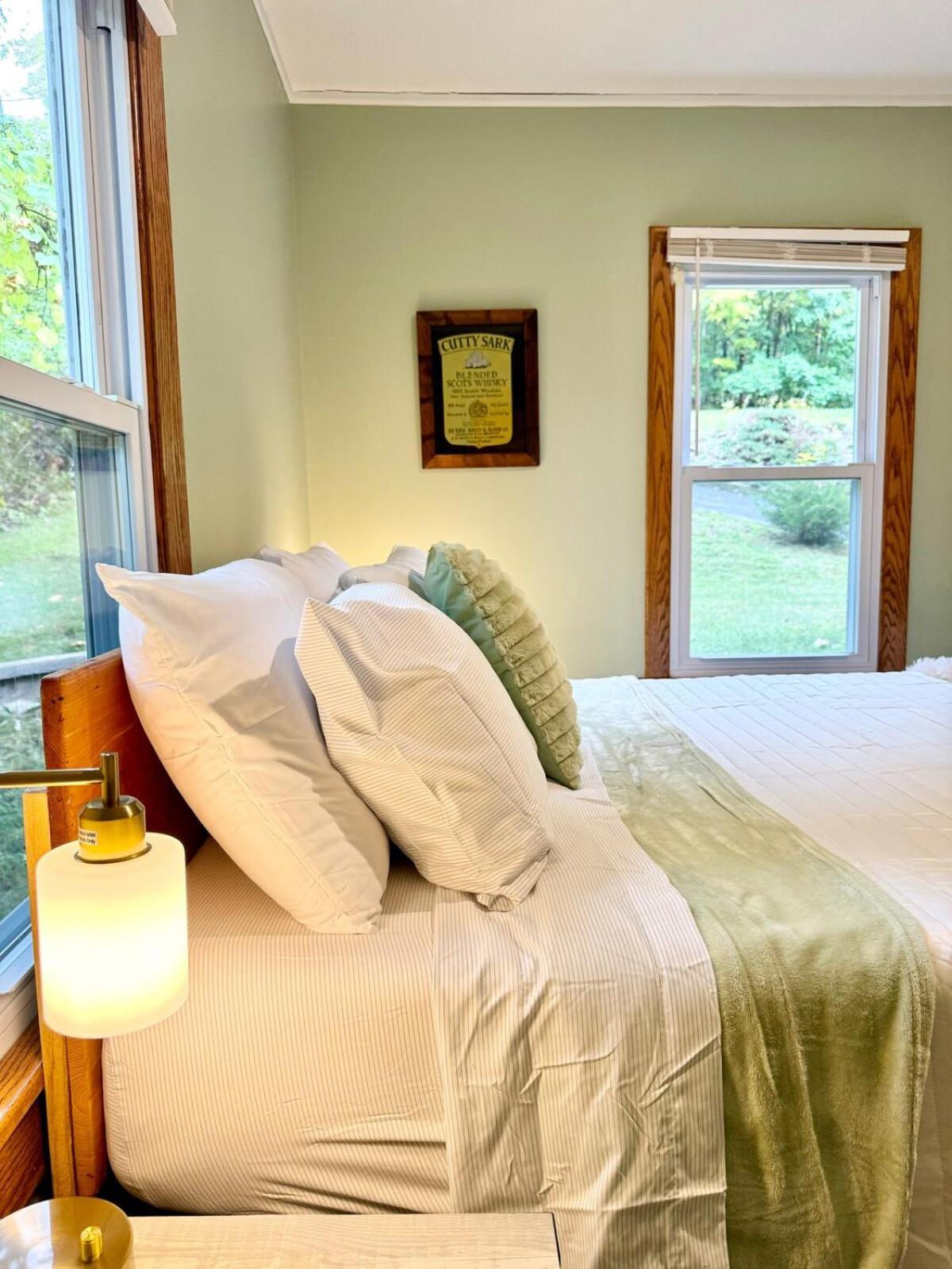 Cayuga Lake Cottage With Private Lake Access Washingtonville Esterno foto